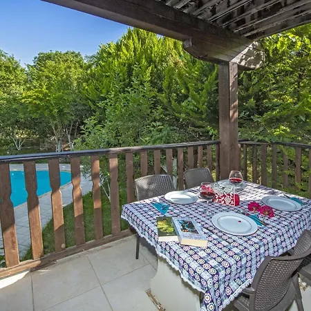 Peaceful With Private Pool And Garden In Fethiye شقة *
