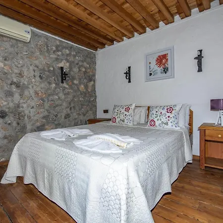 Peaceful With Private Pool And Garden In Fethiye شقة *
