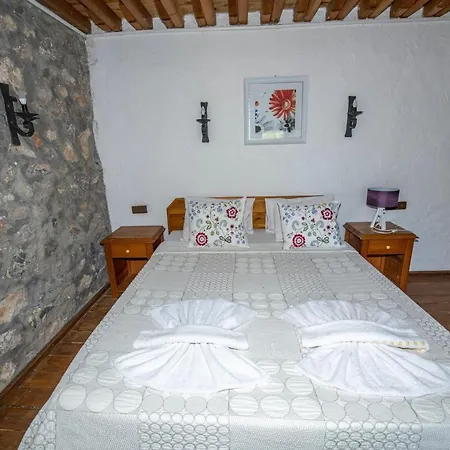 Peaceful With Private Pool And Garden In Fethiye *