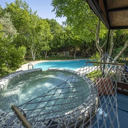 Peaceful With Private Pool And Garden In Fethiye شقة
